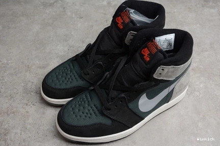 DB2889-001 BLACK ELEMENT GORE-TEX GREY 1 RETRO HIGH JORDAN PARTICLE 0925